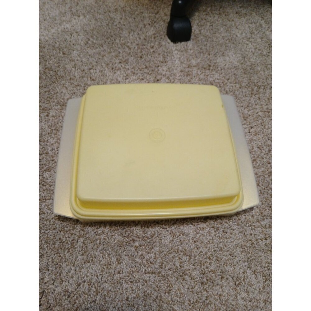 Vintage Tupperware Deviled Egg Carrier Tray Keeper Container #723-2 w Lid & Tray